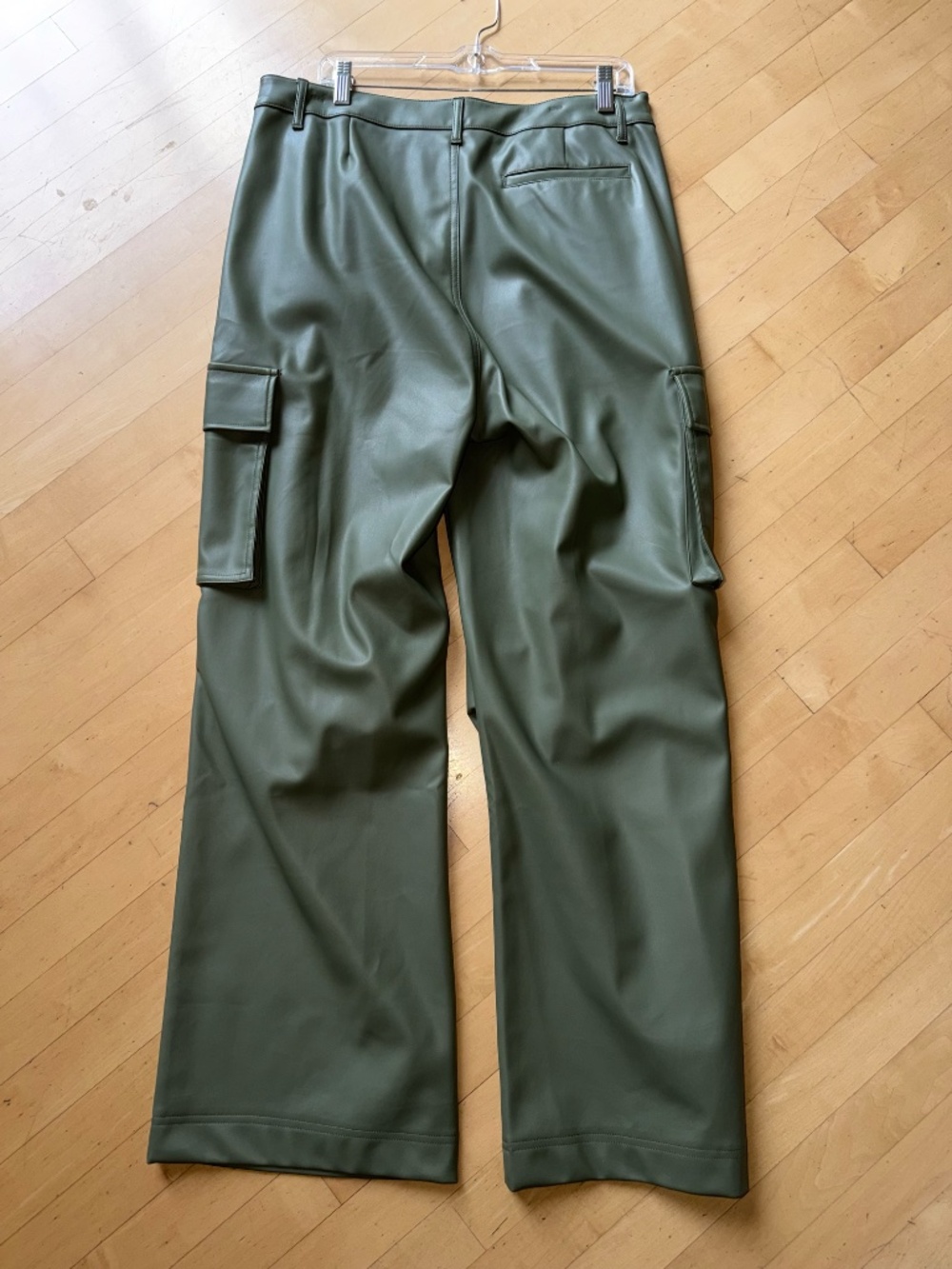 Steve Madden Vegan Cargo Wide Leg Pant, XL, GP1601 - Picture 4 of 4